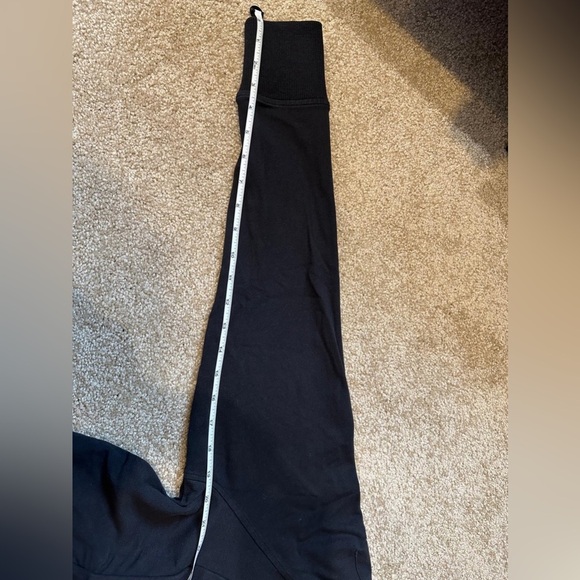 Lululemon Scuba Crew Neck Sweatshirt in Black Size 8 - Picture 8 of 11